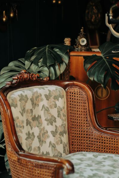 wooden chair 